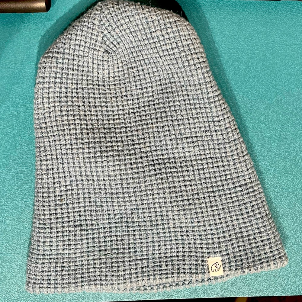 Jack & Winn blue lightweight beanie